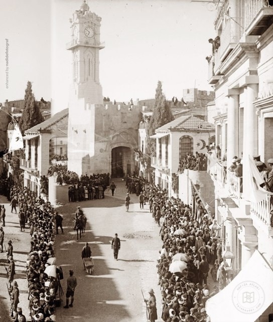 General Allenby entering Jerusalem through Jaffa Gate
