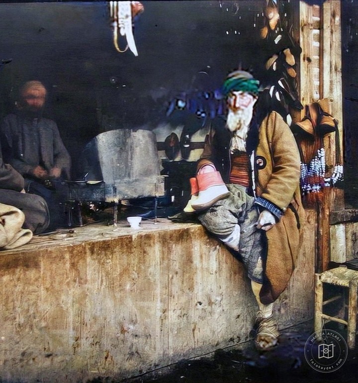 A shoemaker in Istanbul, 1907