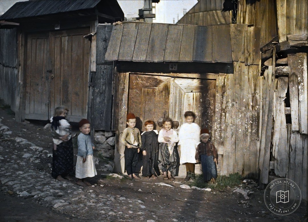 Children in Jajce, 1912