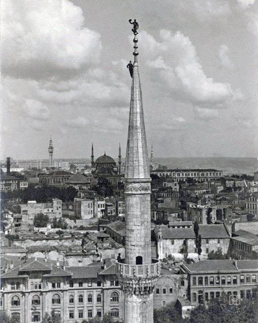 Restoration of a Blue Mosque minaret, 1935
