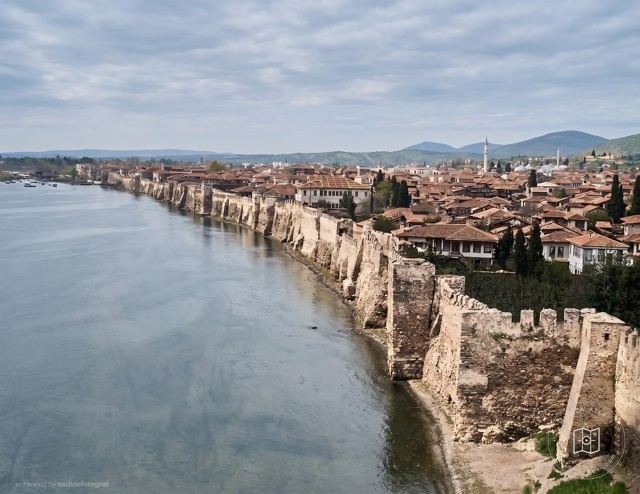 The waterfront walls of Thessaloniki, 1860s