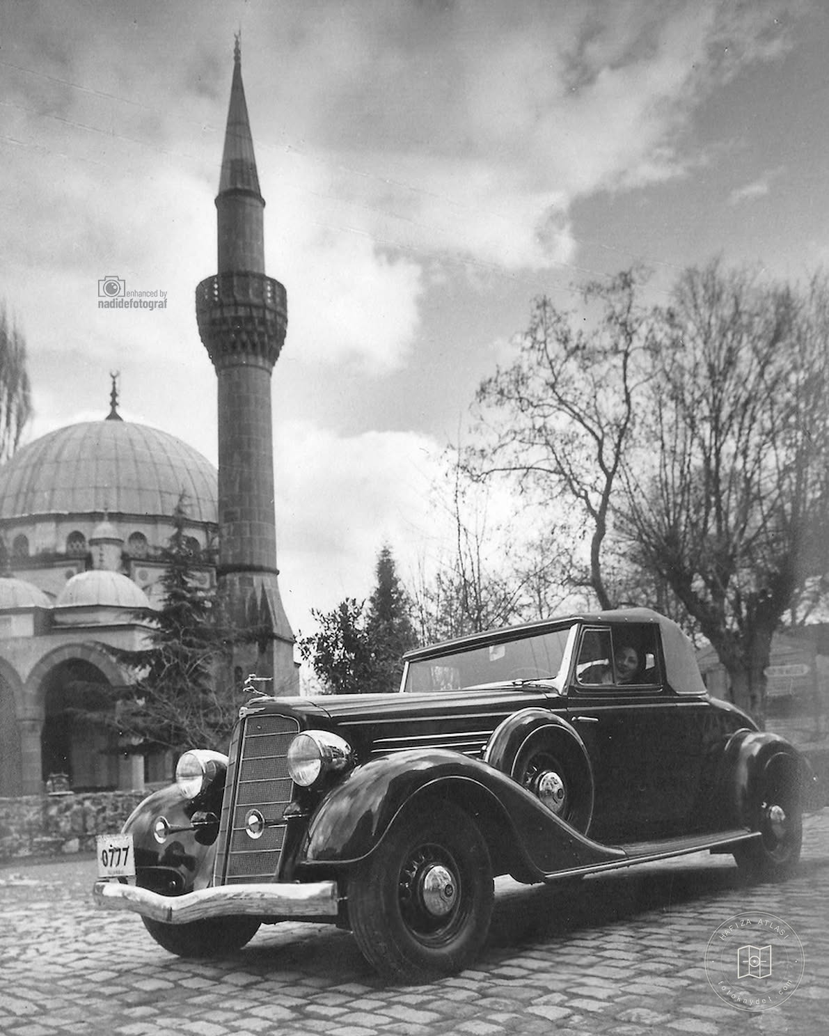 A car outside Bebek Mosque