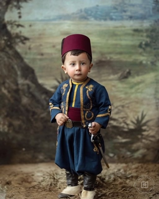 Osmanlı döneminde bir çocuk, yaklaşık 1860