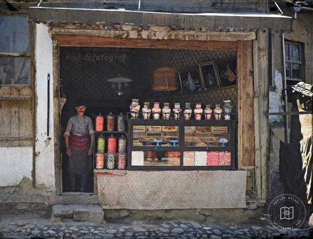 A confectioner in Bursa, 1913