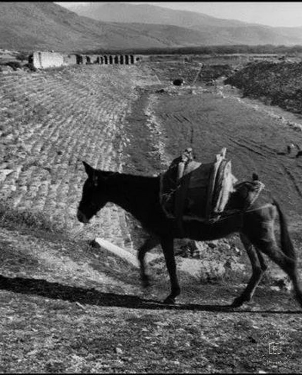 Ara Güler's photographs of Geyre