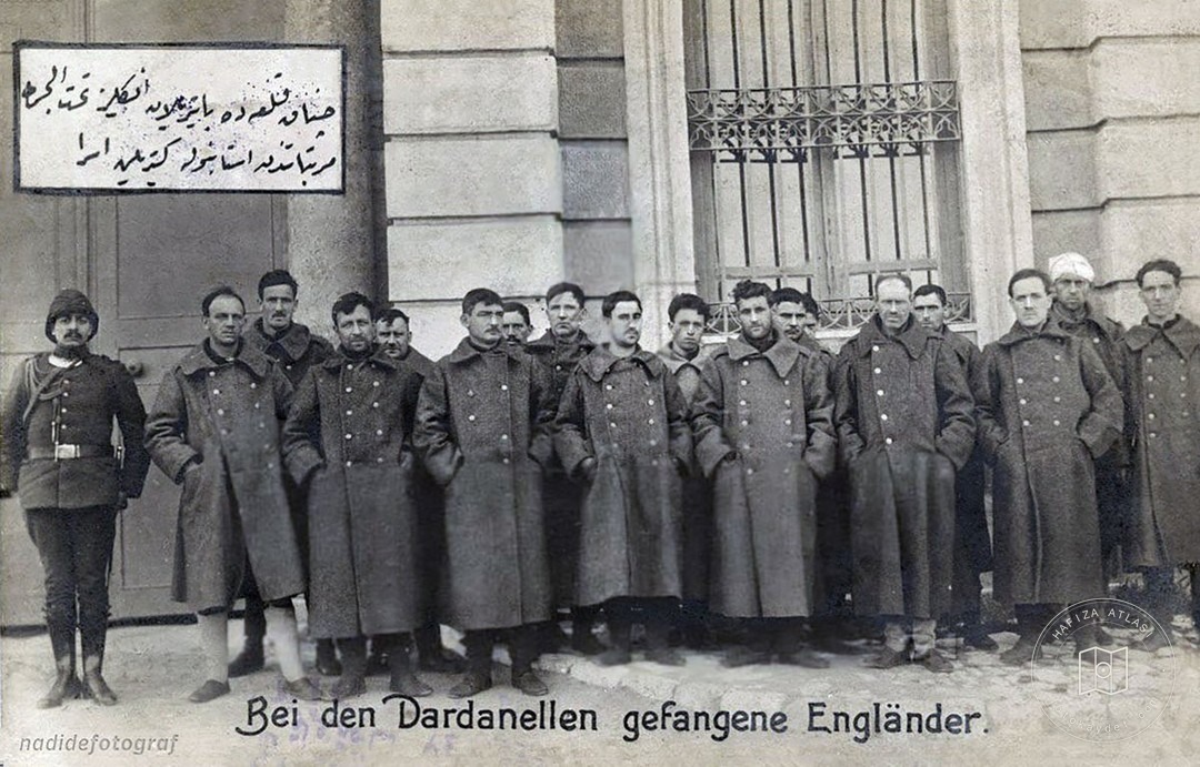 British submarine crew captured at Çanakkale