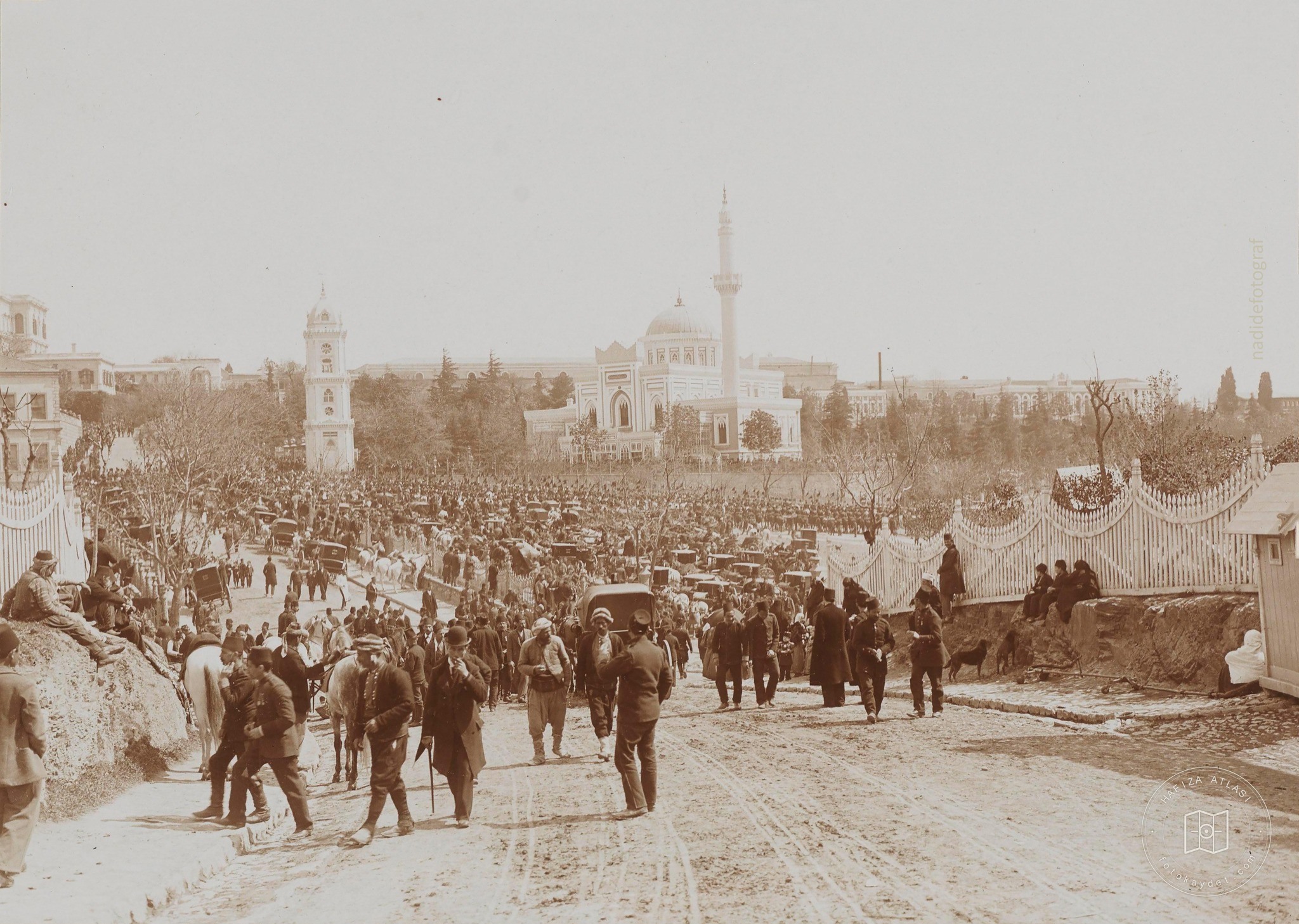 The Friday procession at Yıldız Hamidiye Mosque, 1901