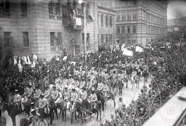 The Caucasus Islamic Army on parade in Baku