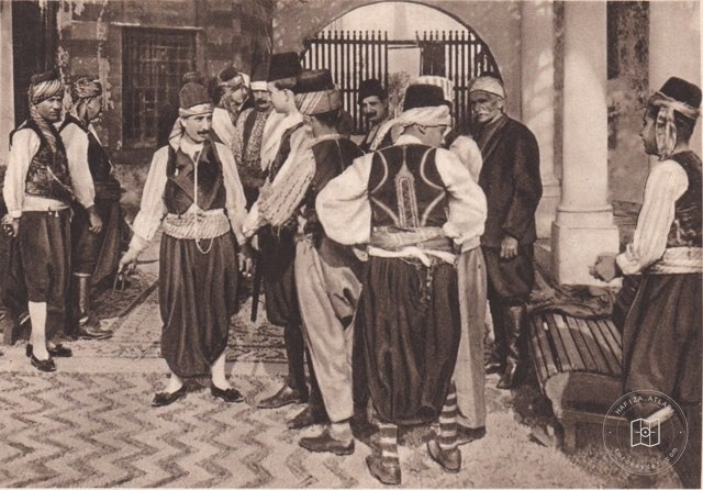 Rodos Murat Reis Külliyesi'nde Türkler, yaklaşık 1940
