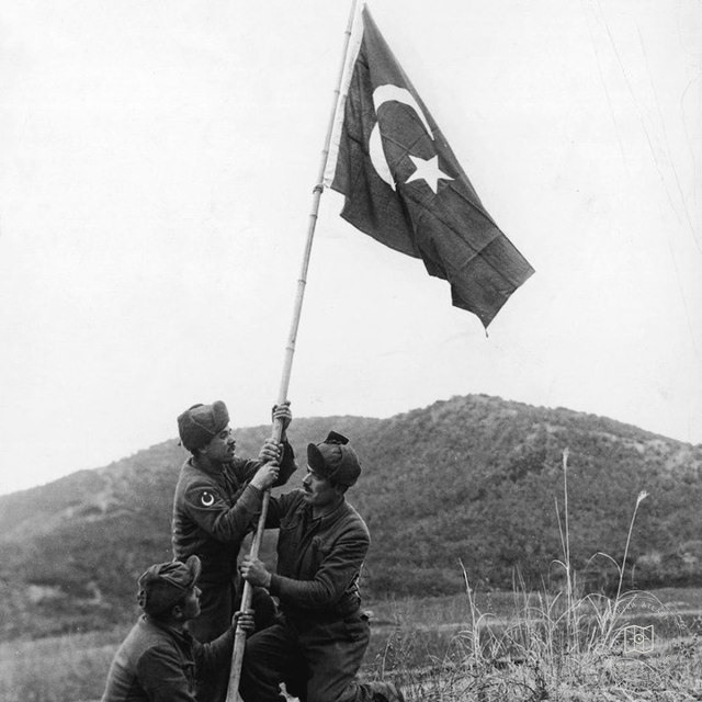 Turkish artillerymen in Sunchon, 1950