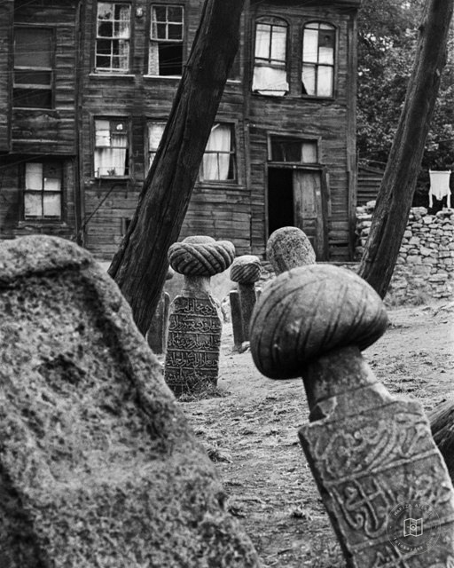 Wooden houses and gravestones in Üsküdar, 1960