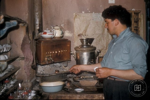 Preparing coffee in Çınarcık, 1956