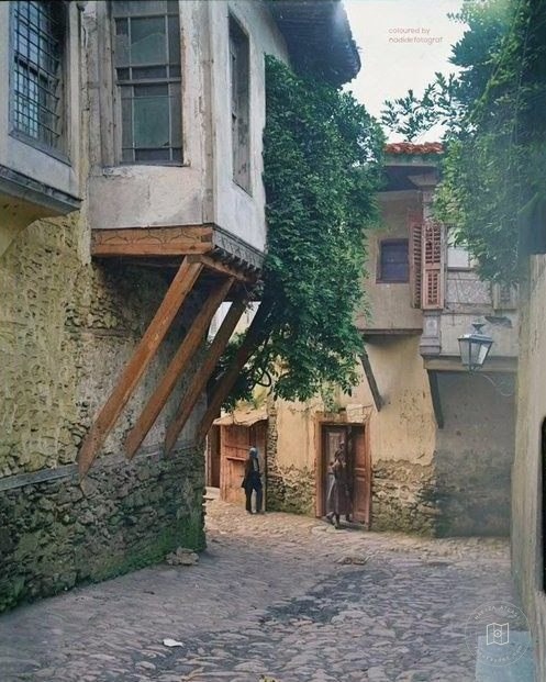 A street in Thessaloniki, 1917