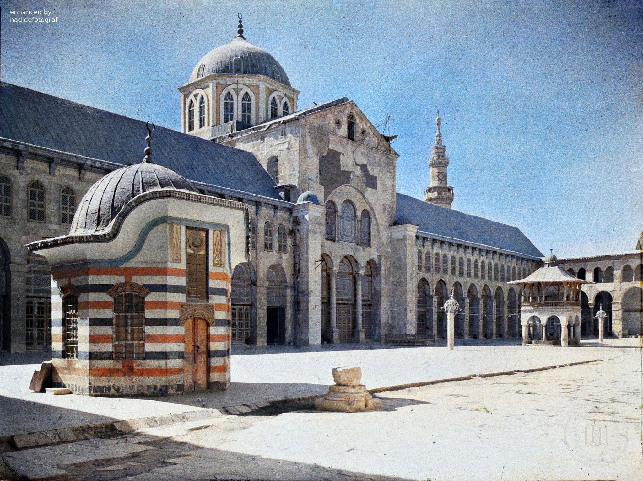 The courtyard of the Umayyad Mosque in Damascus, 1921