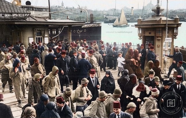 Daily life on Istanbul's streets, 1917