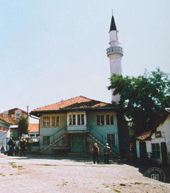 Vuçitrın — Çarşı Camii