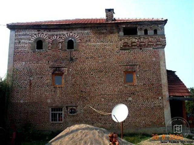 Klina — Bardhec Kule Evi