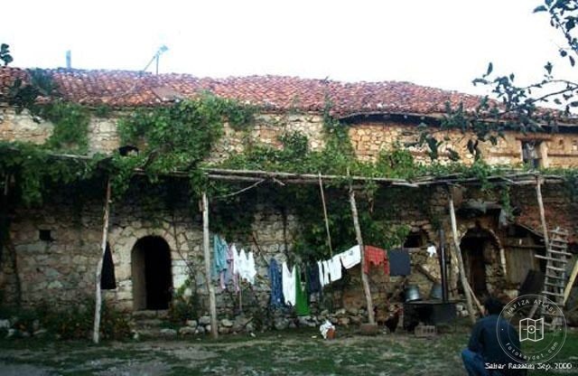 Istok — S.B.Dreshaj Kule Evi