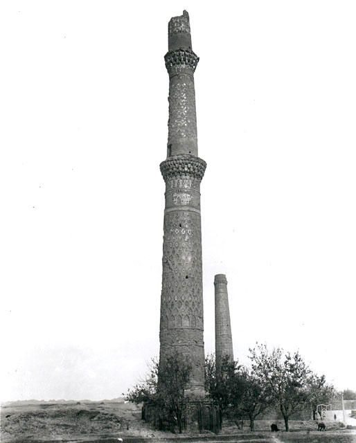 Herat — Gevher Şad Medresesi ve Türbesi