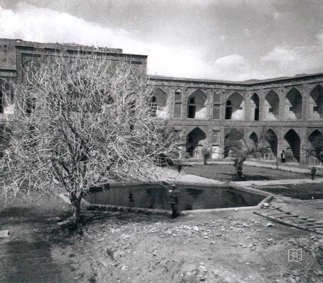 Şiraz — Han Medresesi