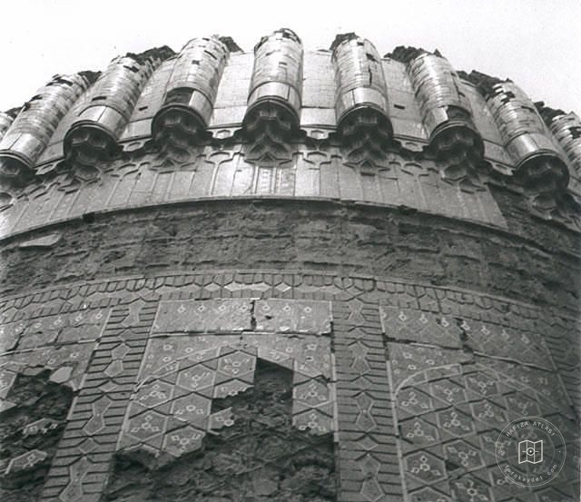 Herat — Gevher Şad Medresesi ve Türbesi
