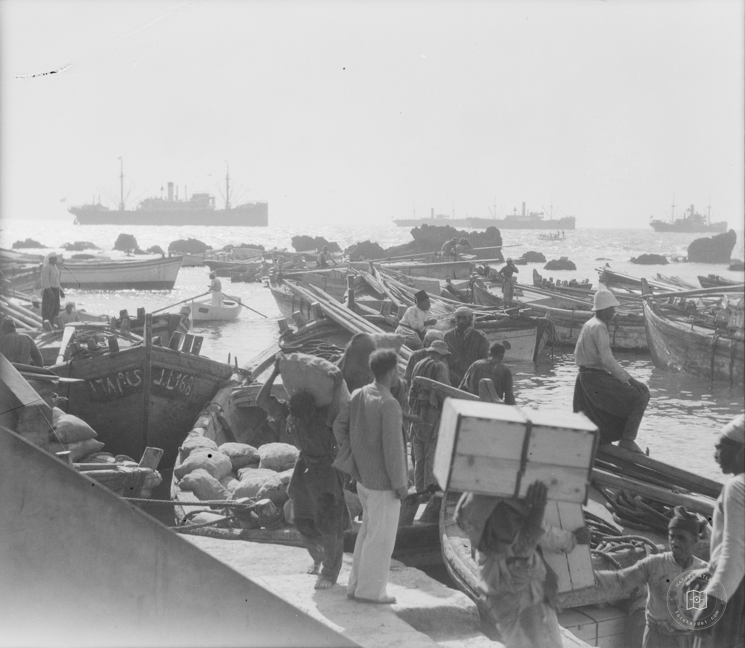 Carrying cargo at the port, Jaffa