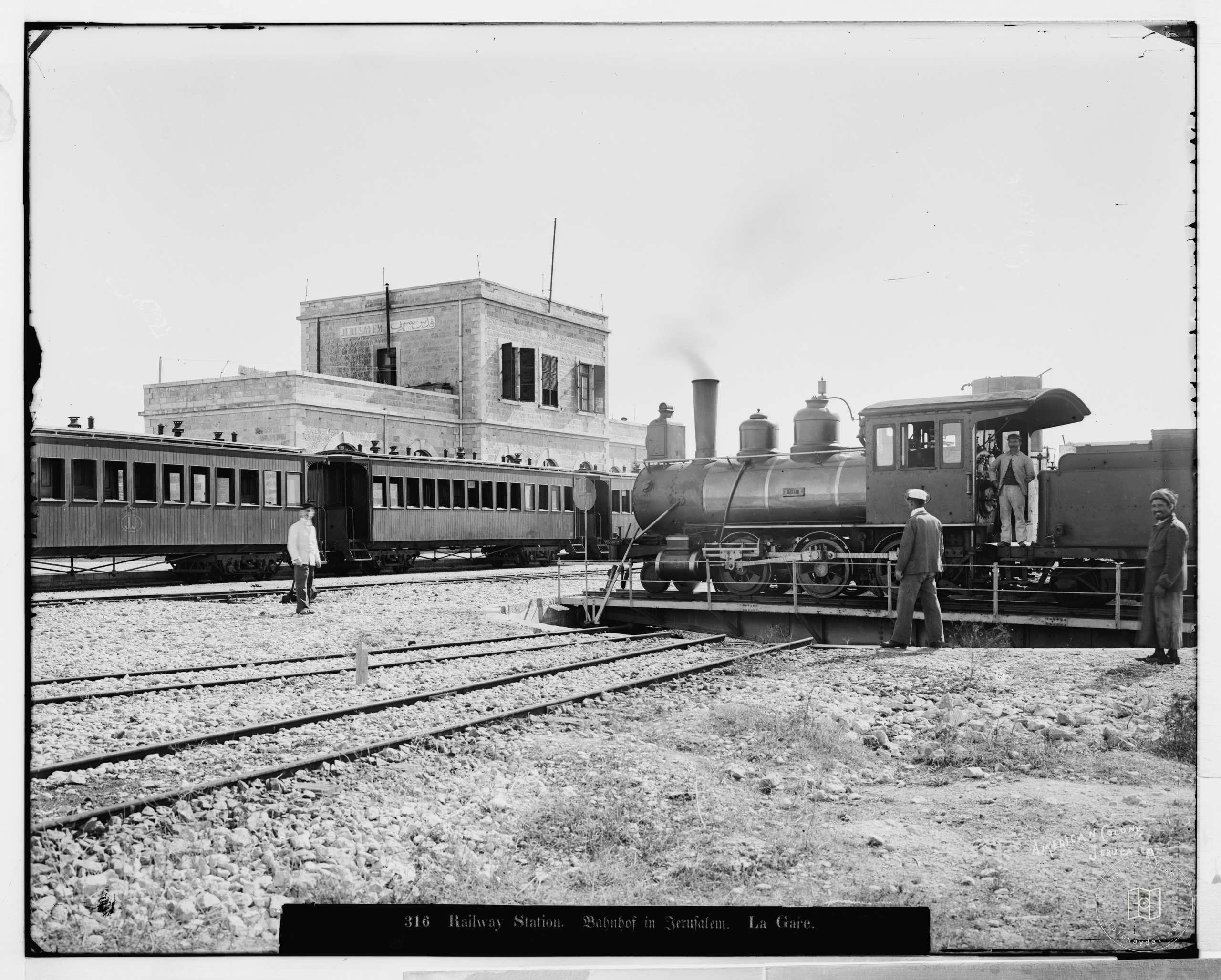 Jerusalem (El-Kouds). The railway station