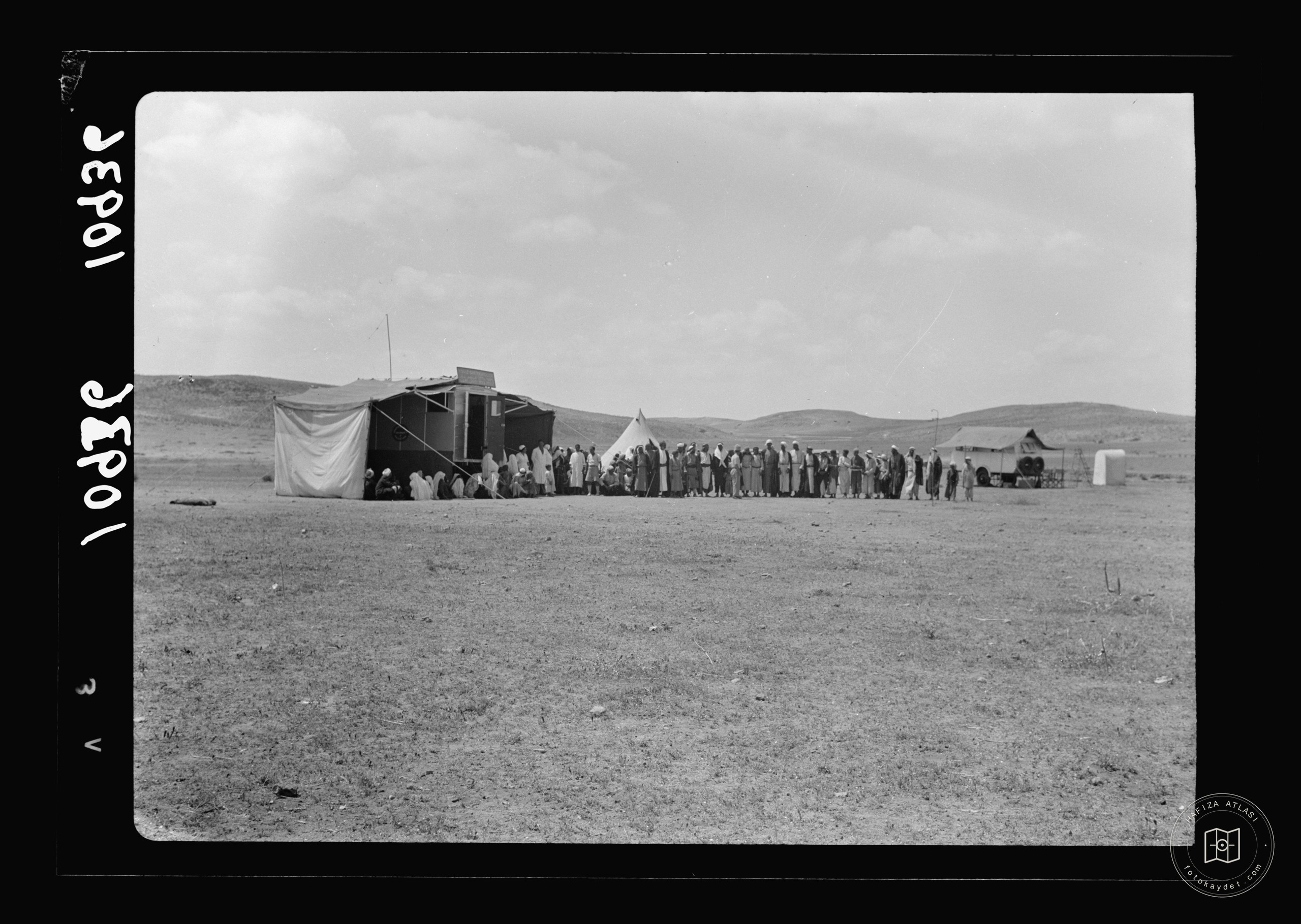 General view of the unit of mobile ophthalmic clinic — mobile eye clinic near Gaza