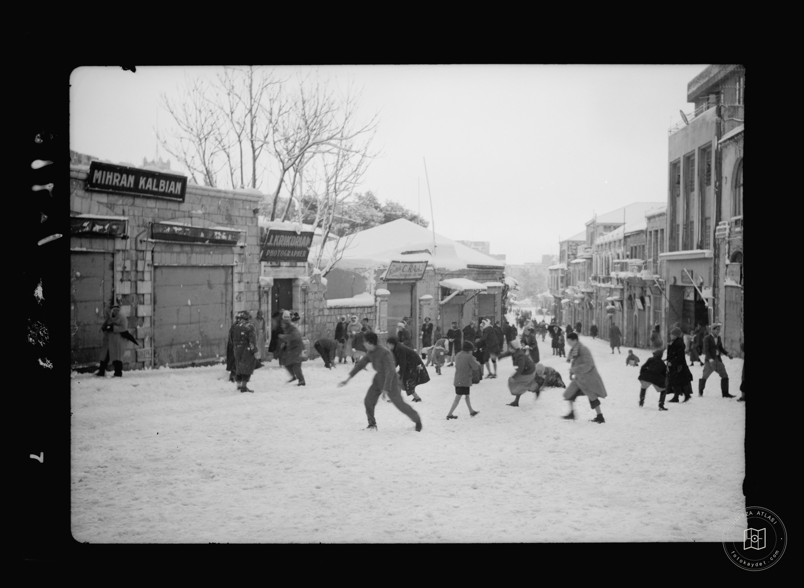 Snow scenes. Snowballing on Jaffa Road