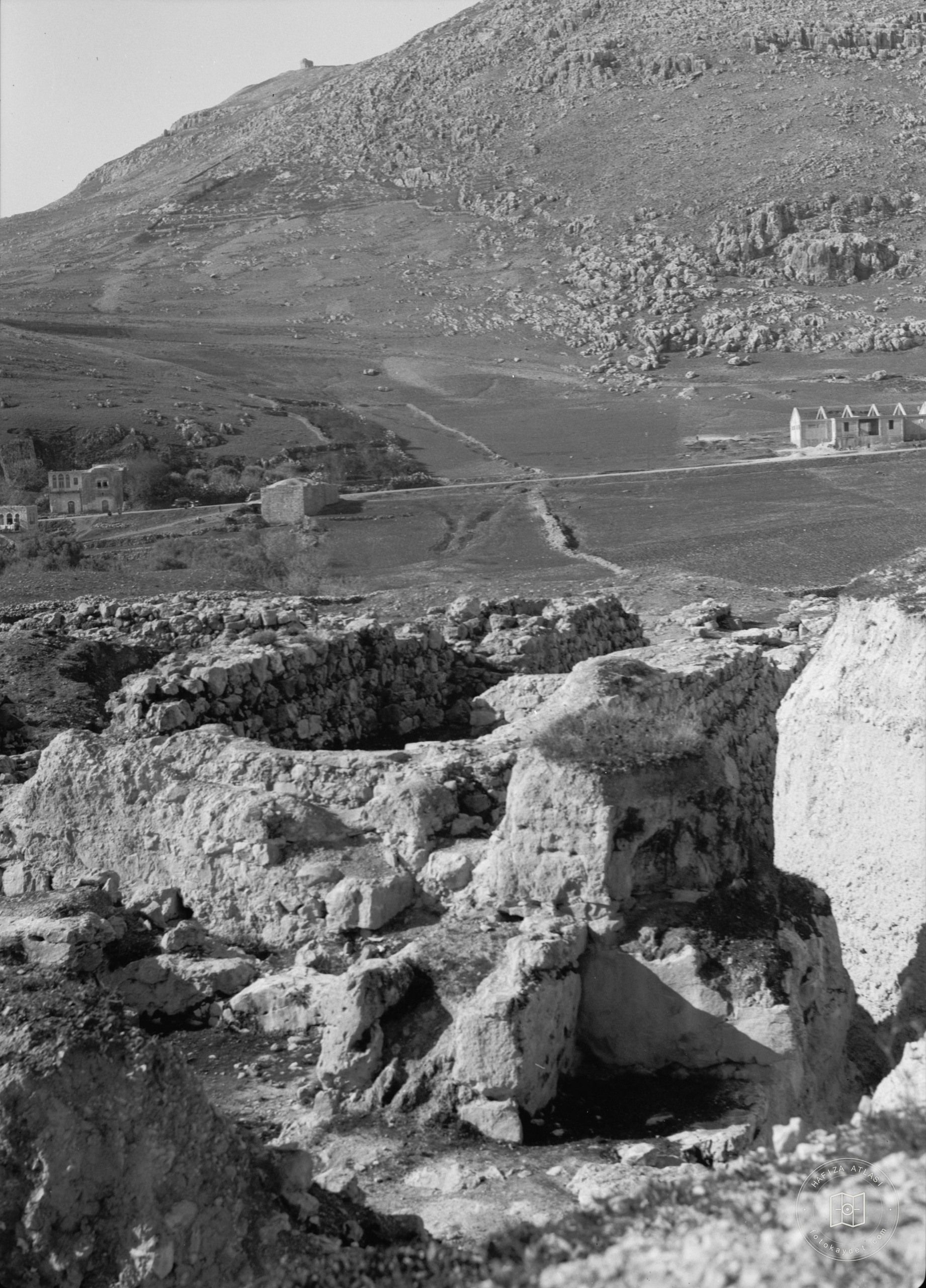 Ancient Shechem. Ramparts, etc