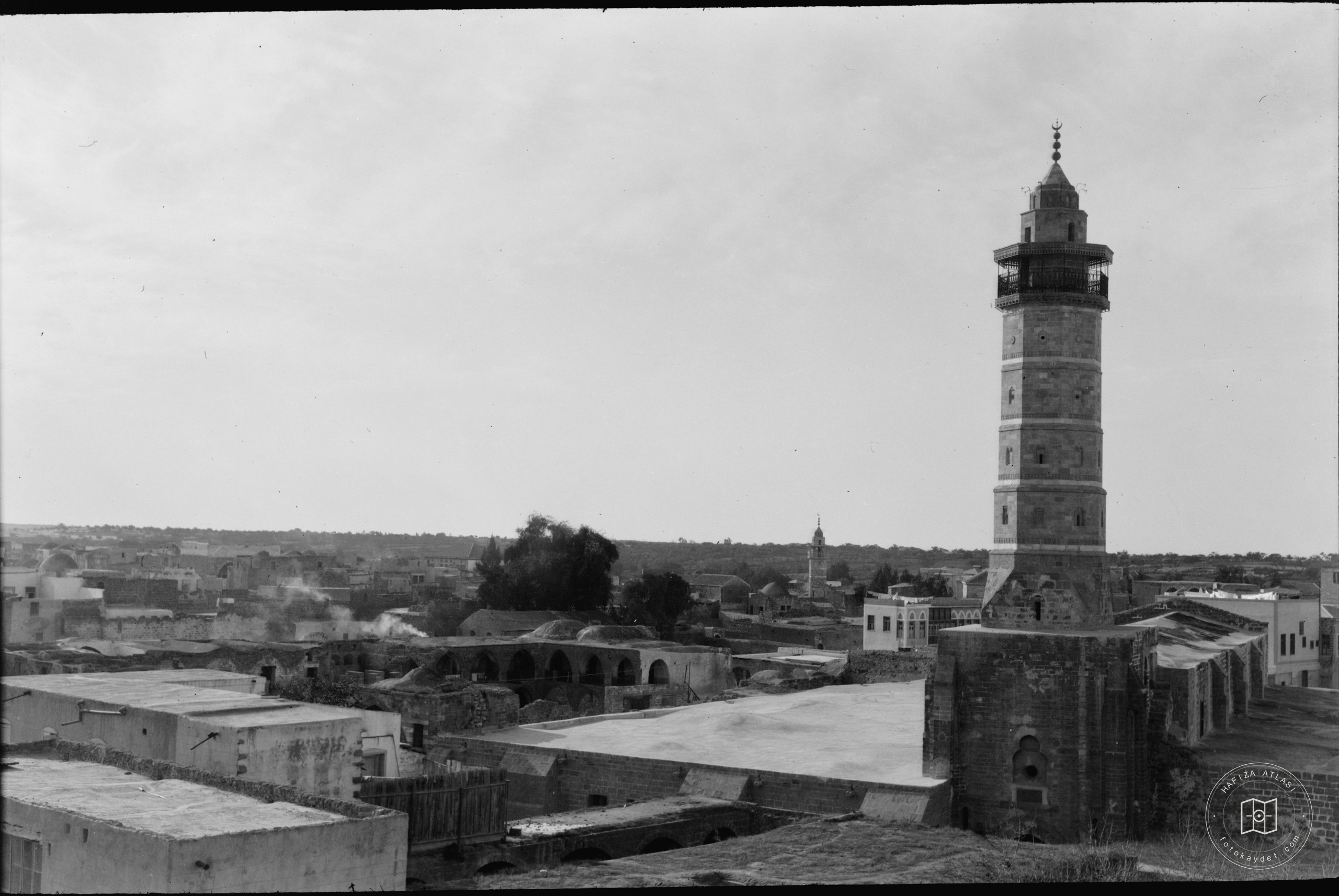 Gaza mosque & minaret