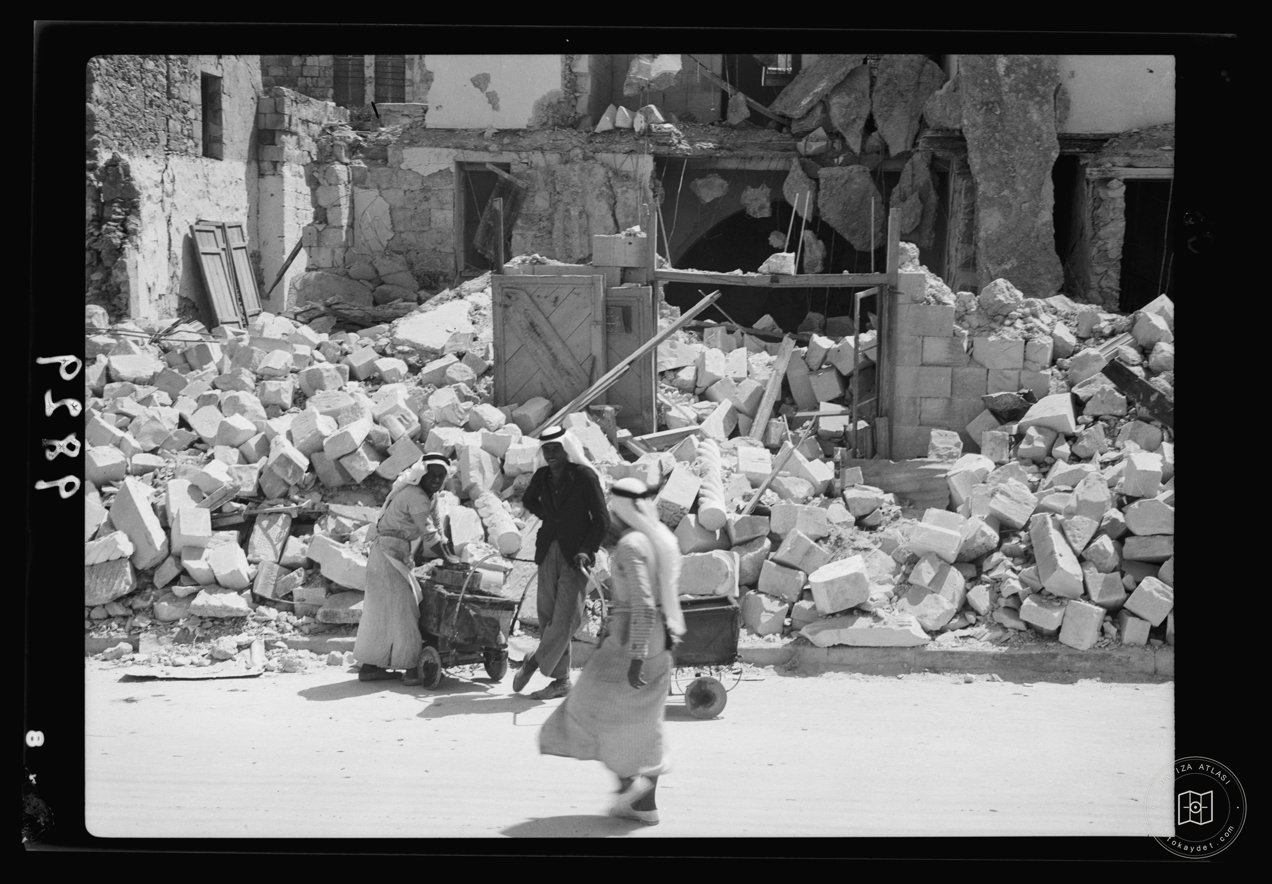 Jenin, Sept. 3, 1938. Inhabitants salvaging their house-hold effects