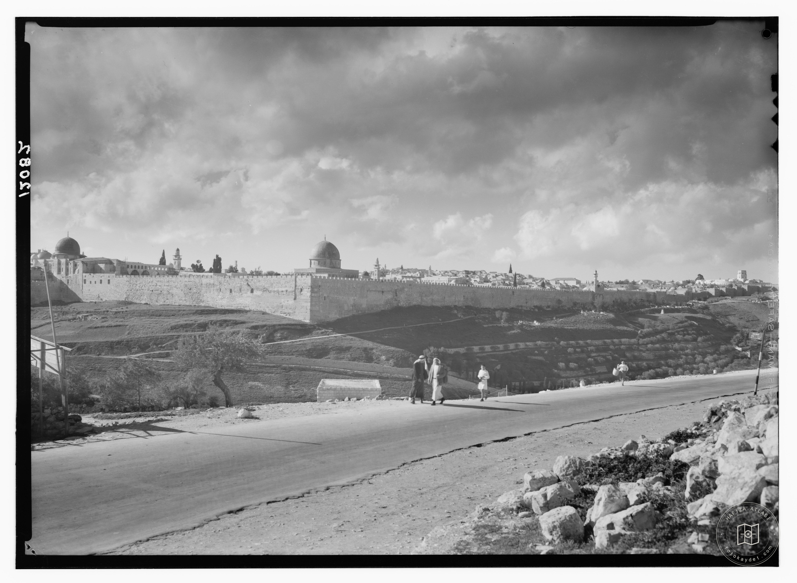 Jer. Jerusalem from the Jericho road
