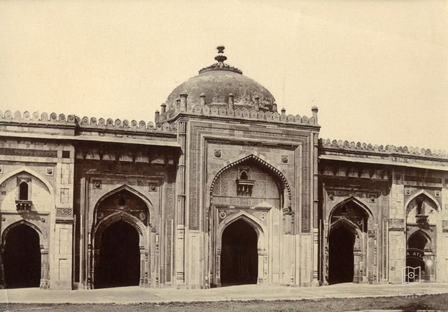 Delhi — Qila-i Kuhna Mosque