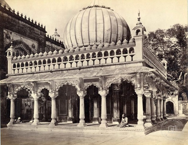Delhi — Nizamuddin Auliya Shrine Complex