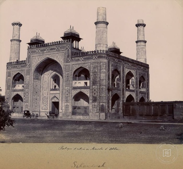 Sikandra — Mausoleum of Akbar
