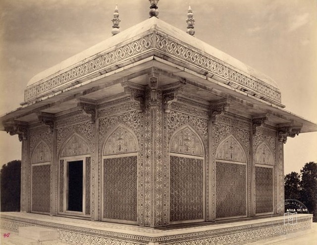 Agra — Mausoleum of Itimad-ud-Daulah