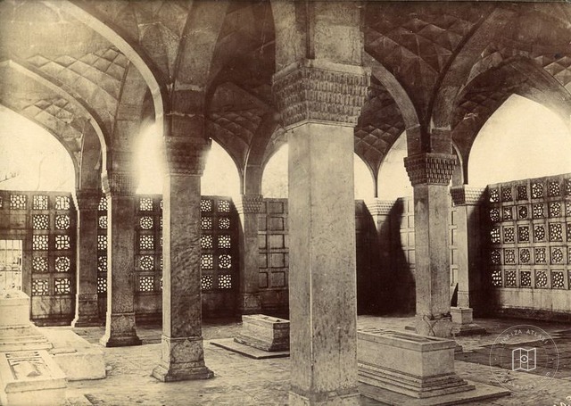 Delhi — Mirza Aziz Kokaltash Tomb — Chausath Khamba