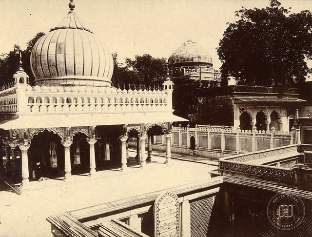 Delhi — Nizamuddin Auliya Shrine Complex