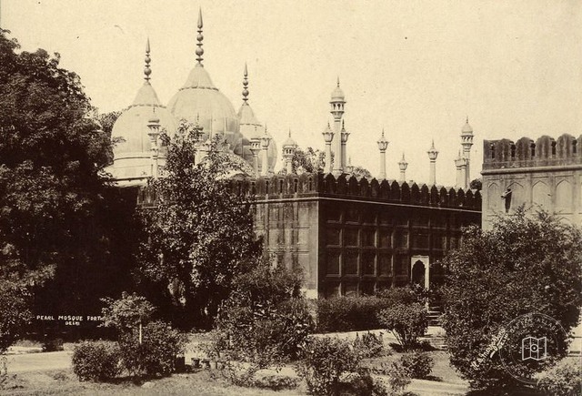 Delhi — Moti Masjid