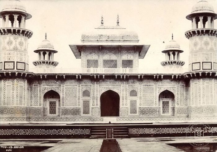 Agra — Mausoleum of Itimad-ud-Daulah