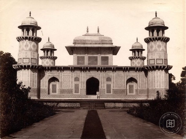Agra — Mausoleum of Itimad-ud-Daulah