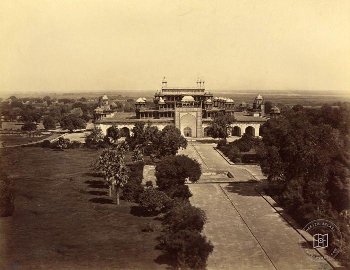 Sikandra — Mausoleum of Akbar