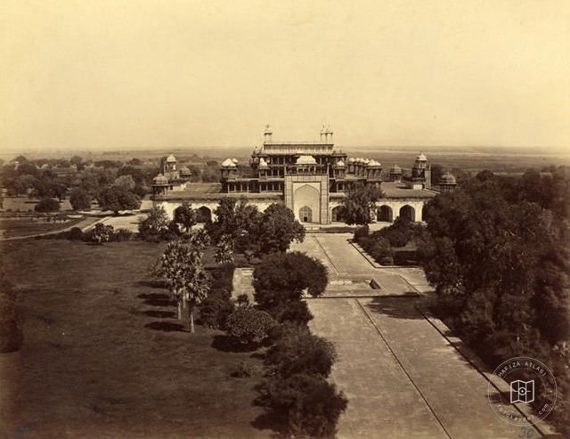 Sikandra — Mausoleum of Akbar