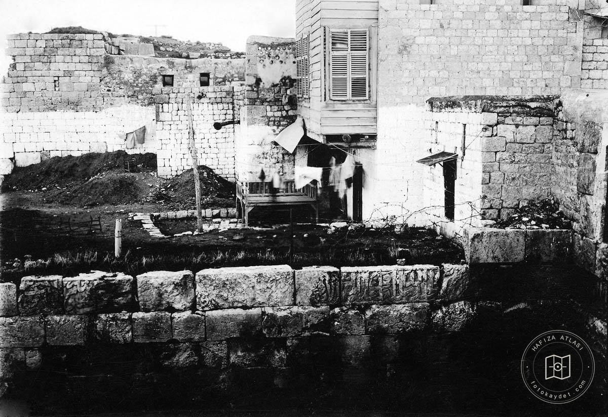 Aleppo — Houses and neighbourhood streets