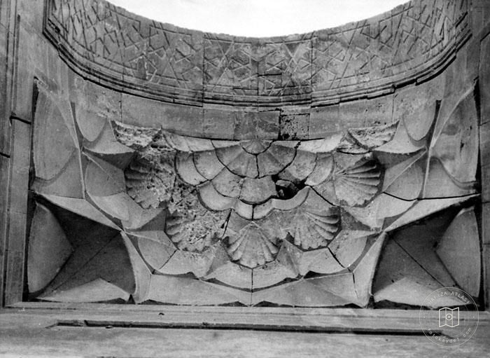 Aleppo — Kamiliyya Madrasa — muqarnas detail