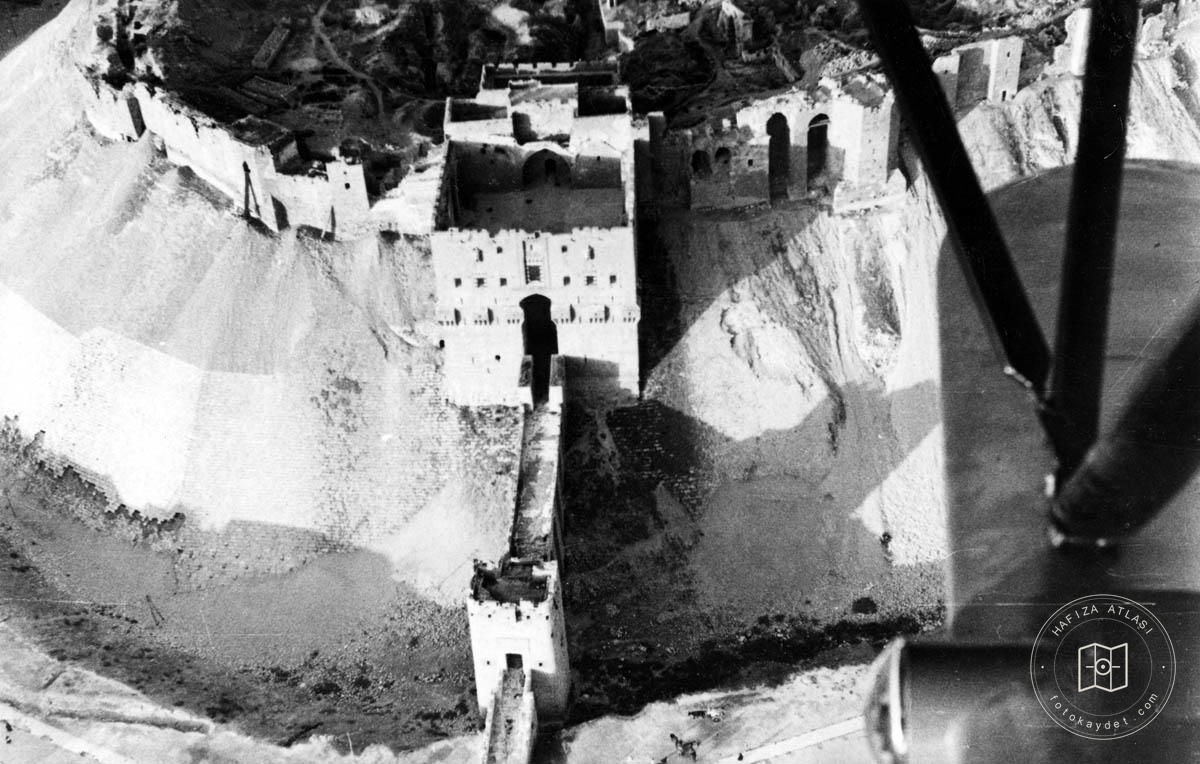 Aleppo — Aerial view of the citadel entrance