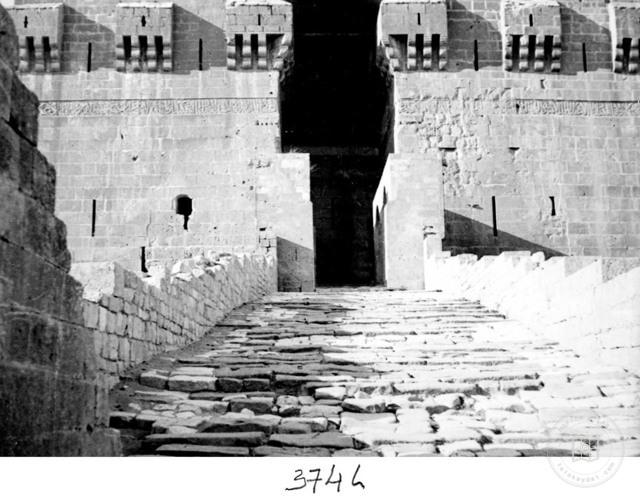 Aleppo — Citadel entrance — passage to the Serpent Gate