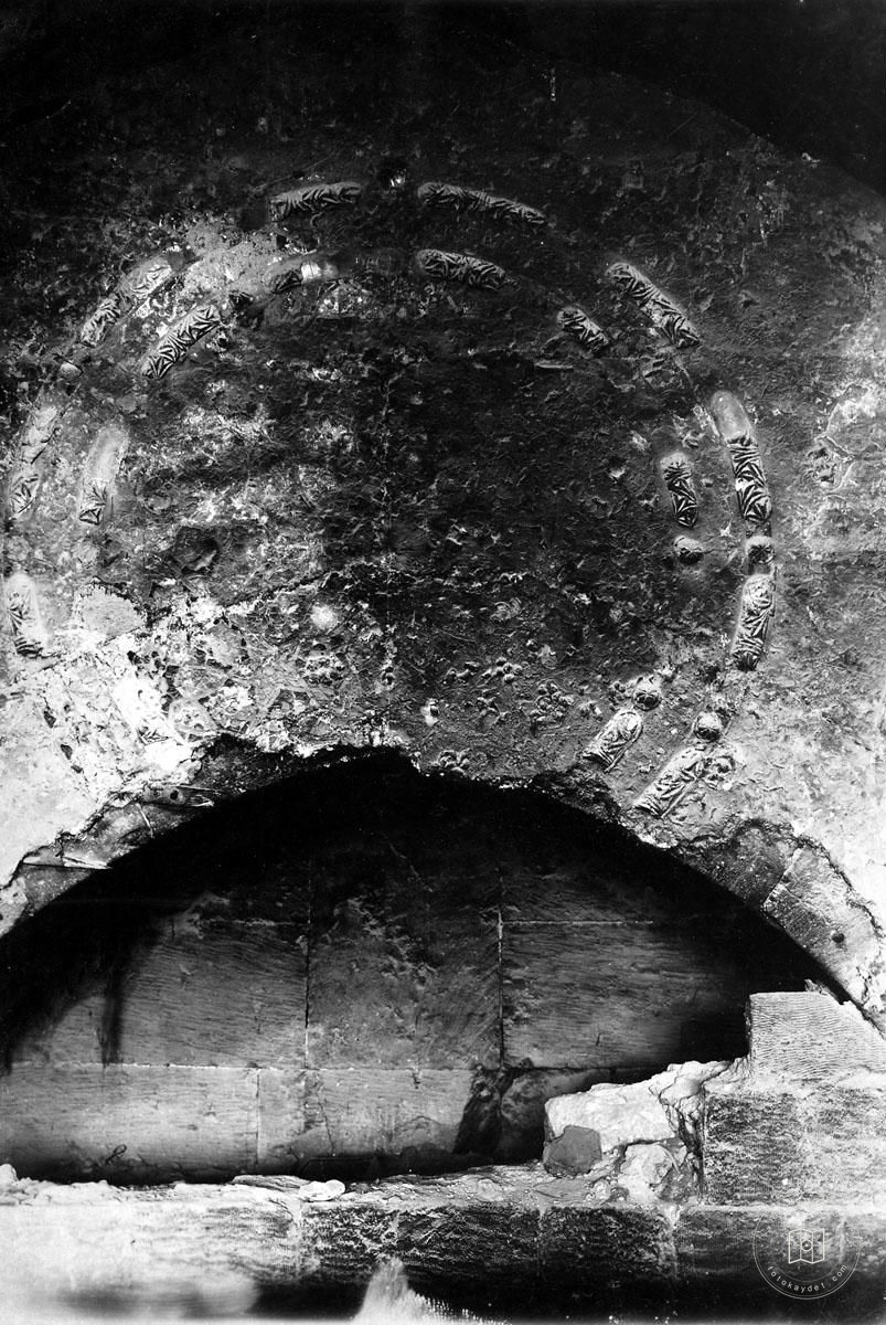 Aleppo — Vault and niche in a historic building