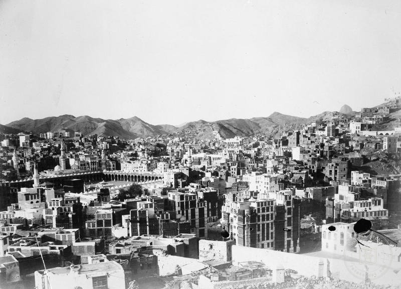 Panorama of Mecca showing the Sacred Mosque